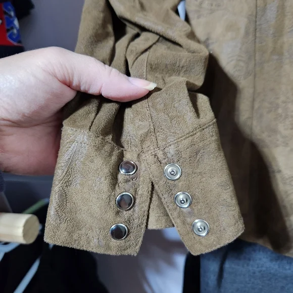 Outback Trading Company Button down - Picture 3 of 5